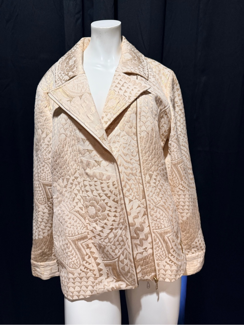 Chico's Embossed Cream Quilted Moto Jacket